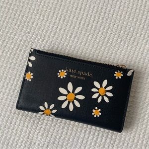 Kate Spade Spencer small slim bifold wallet - daisy dots NWT